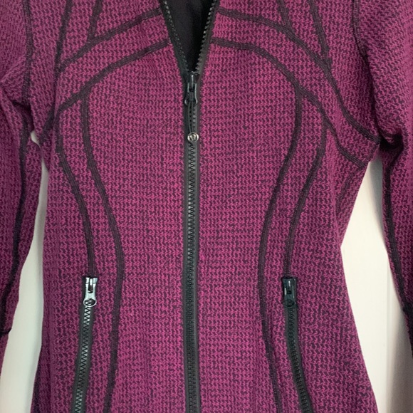 Lululemon Jacket size 2 purple - Picture 6 of 7
